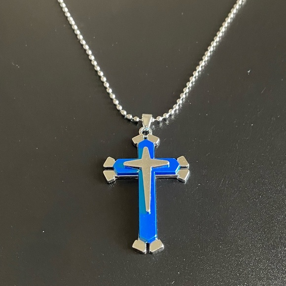 Blue silver cross necklace for men - Picture 6 of 9